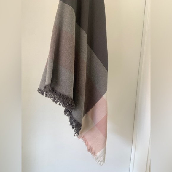 Tasteful versatile cotton Scarf Grey/White/pink - Picture 3 of 6